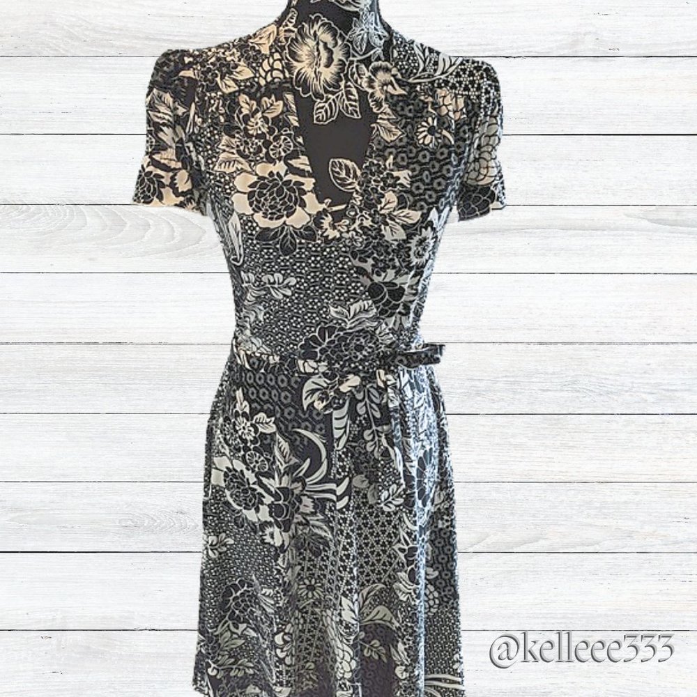 💕Host Pick💕 Mixit Black and White Flower Print Dress Workwear Partywear Size 8